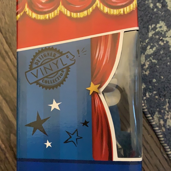 Justice League Miss Mindy Vinyl Batman Toy - Picture 5 of 5